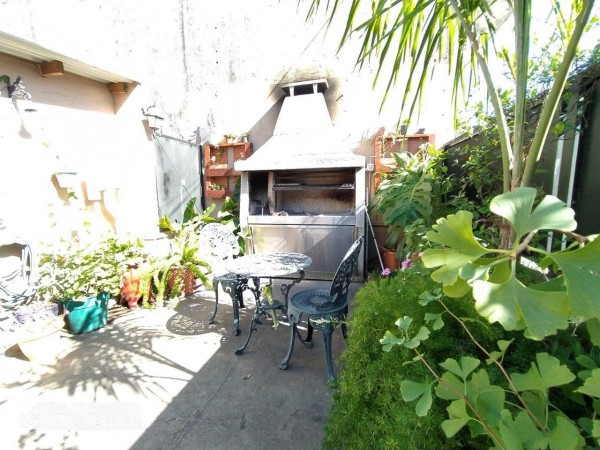 ¡AMPLIO PH con PATIO, TERRAZA y QUINCHO incluídos!