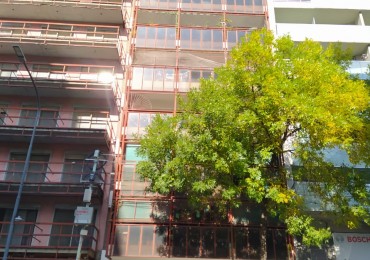 Departamento con Balcon. Impecable estado. Super Luminoso.